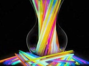 Glow Sticks (box of 100) *** assorted colors ***