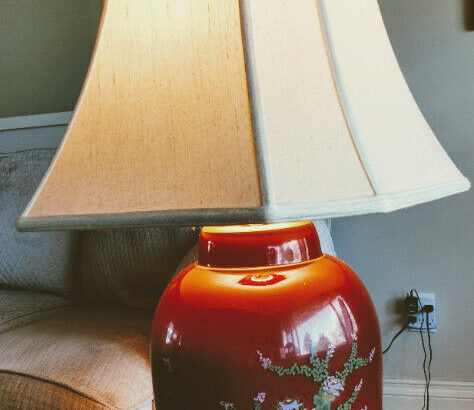 Side Table Lamp – $15