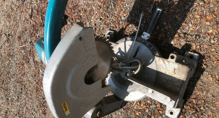 Makita Mitre Saw 2400B 255 mm good working condition $50