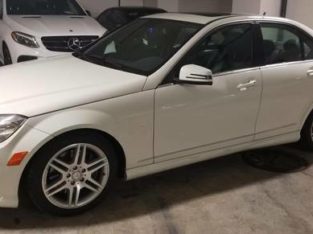 2011 Mercedes Benz C300 Sport (RWD)