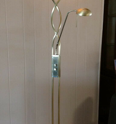 Metal Lamp – $20