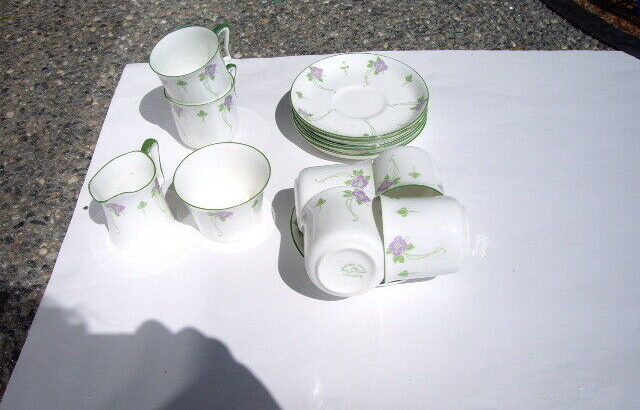 VINTAGE TUSCAN CUPS/SAUCERS 6 W SUGER/CREAMER