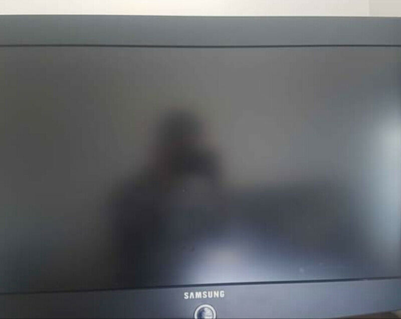 42 inch Samsung TV {no hdmi}