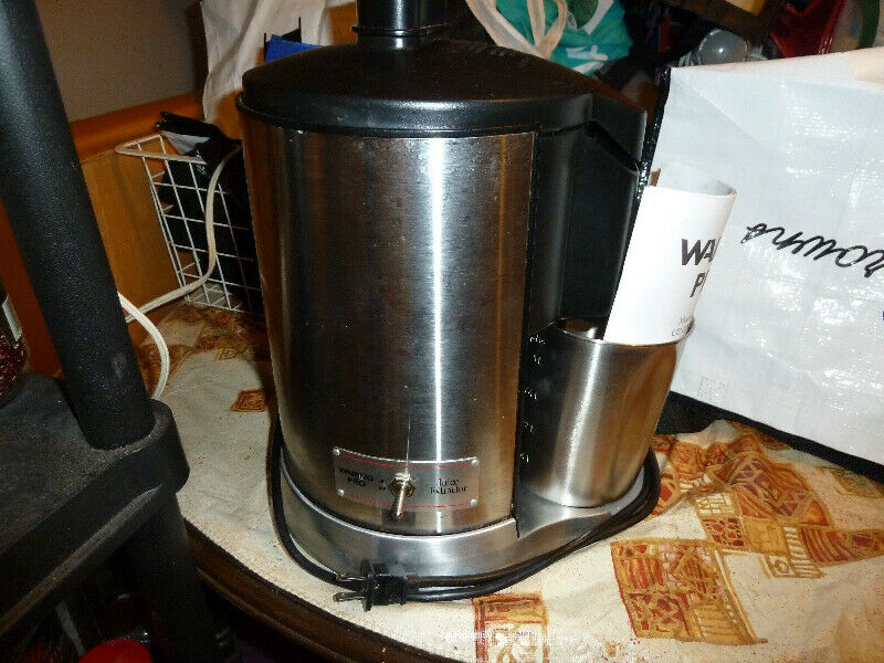 WARING PRO JEX328 HEALTH JUICE EXTRACTOR