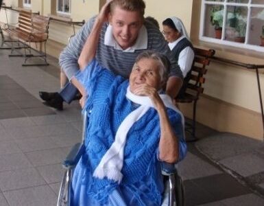 Volunteer in a Home for elderly people in Costa Rica
