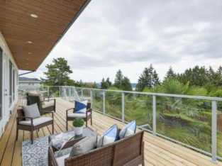 PRICE REDUCED!! STUNNING VIEW – West Vancouver Home