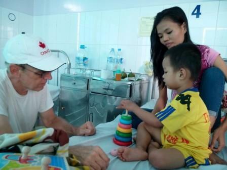 Volunteer in the National Pediatric hospital in Vietnam