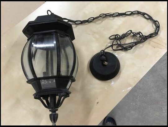 Hanging light fixture