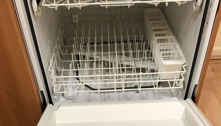 Wanted: Dish washer