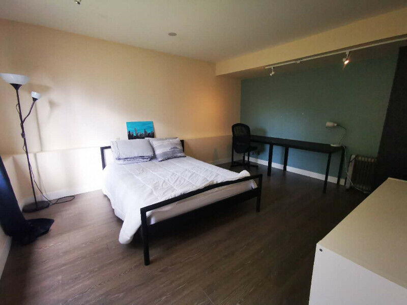 Furnished room close to metrotown and BCIT