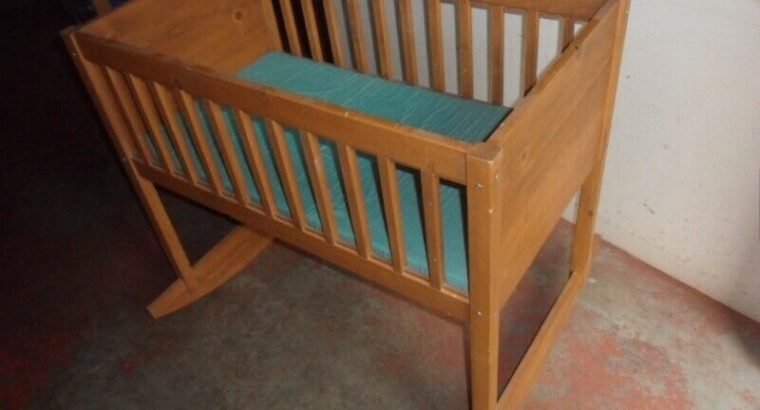 Baby crib / Rocker