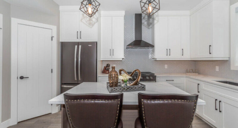 BRAND NEW FULLY FURNISHED HOME IN THE HEART OF DOWNTOWN KELOWNA