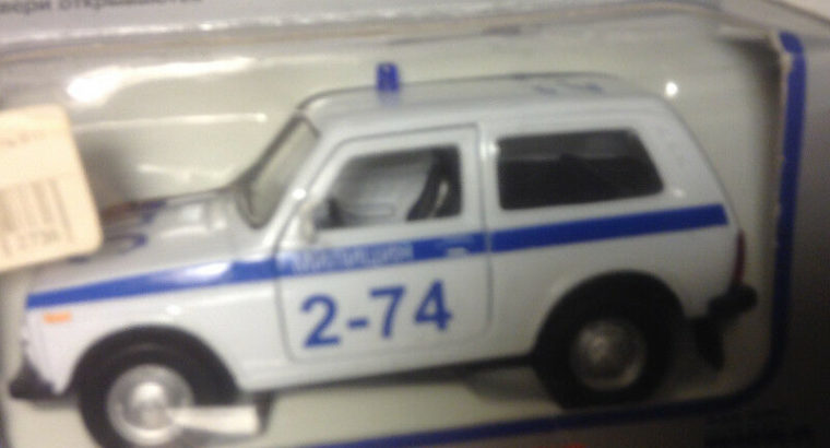 Old Russian car model 1:43 in Box