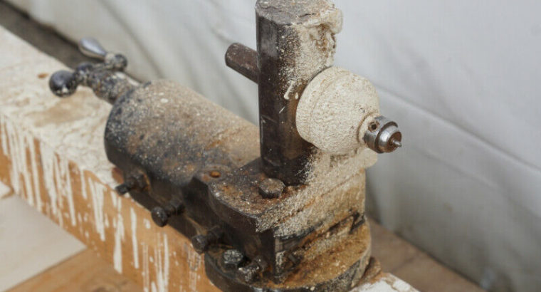 Benchtop Wood Lathe w/ Adjustable Headstock and Tailstock