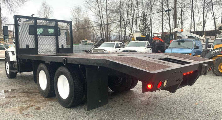 2003 INTERNATIONAL 7400 – 21FT BEAVER TAIL FLAT BED *ONLY 159K*