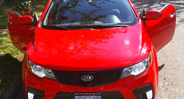 Rare Racing Red Forte Koup 6-speed – like NEW