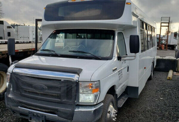 24 Passenger Bus for Rent