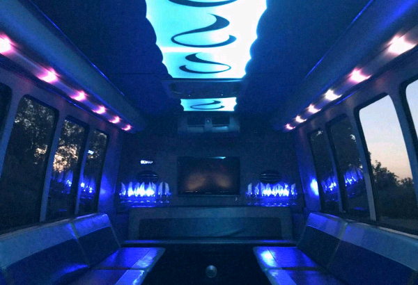 Limo & Limousine Services, Party Bus, Luxury Coach and Airport