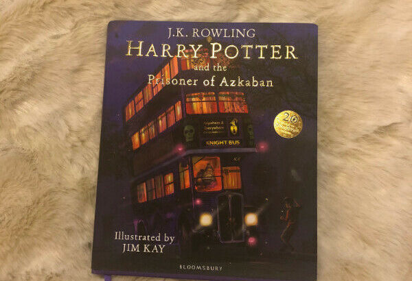 Harry Potter and the Prisoner of Azkaban: Illustrated Edition