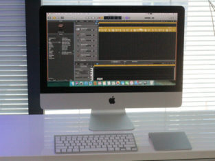 21.5” iMac From 2013 / 1TB Drive / 8GB RAM / WORKS PERFECT