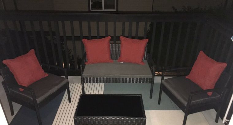 Outdoor patio 4 pieces set with cushions