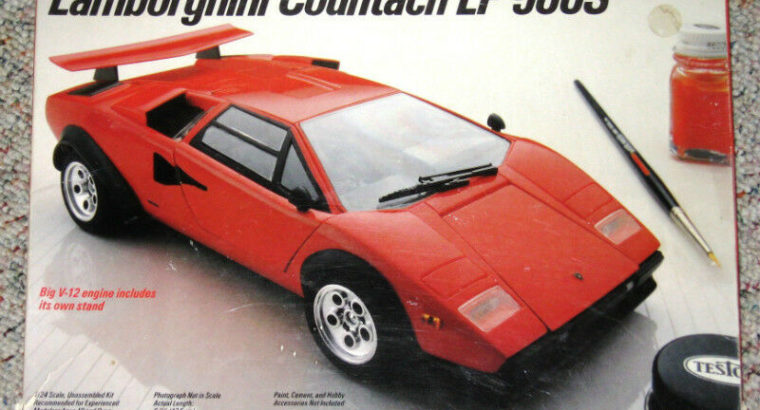 Testors / Fujimi 1/24 Lamborghini LP500S