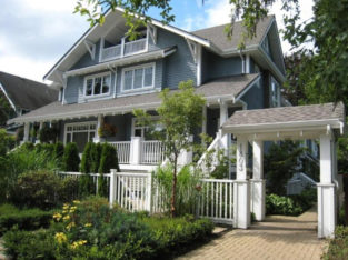 Beautiful 3 bedroom Kitsilano townhome for lease