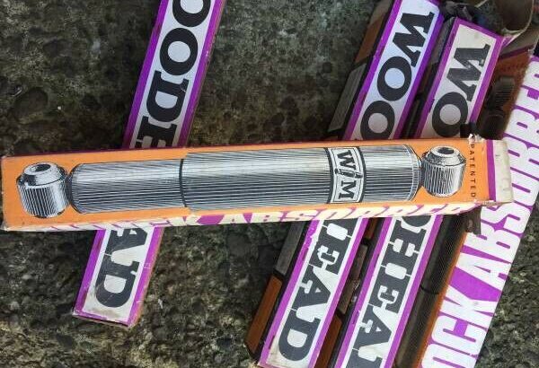 5 nos Woodhead shock absorbers