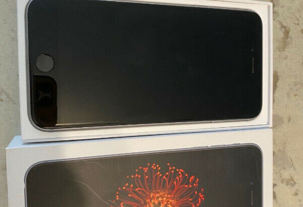 Two Iphone 6 plus – one white and one black