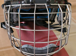 Bauer hockey helmet (small)