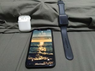 Excellent Apple iPhone XR + AirPods 2 + Apple watch Series 3