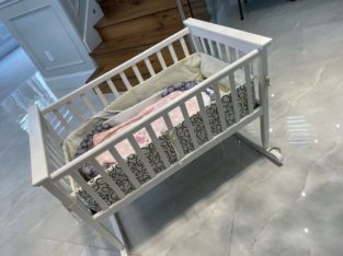 Baby crib