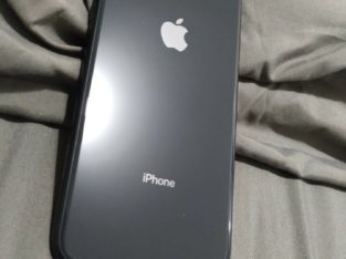 Mint condition iPhone XR 64 GB Black with warranty