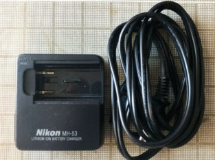 Genuine Nikon MH-53 Battery Charger for Nikon EN-EL1 Coolpix