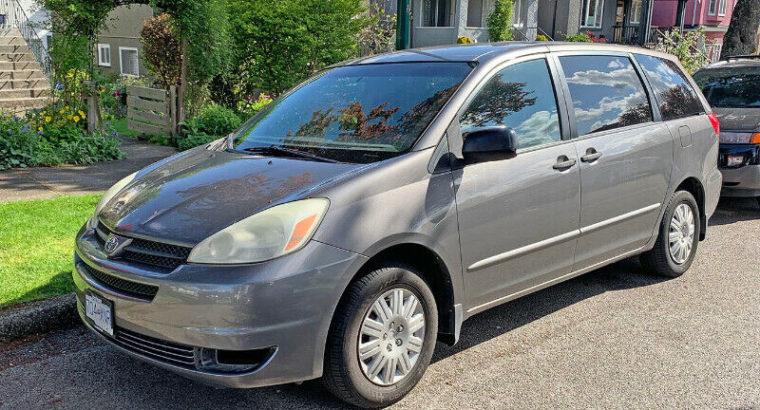 2004 Toyota Sienna CE – $2950