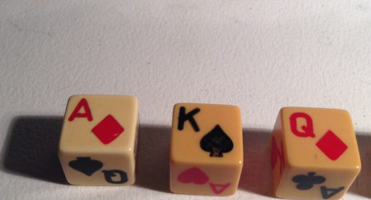 Old Game Set of 5 POKER DICE