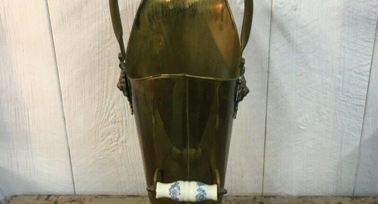 VINTAGE UMBRELLA STAND HOLDER BRASS LION HEAD PORCELAIN HANDLES