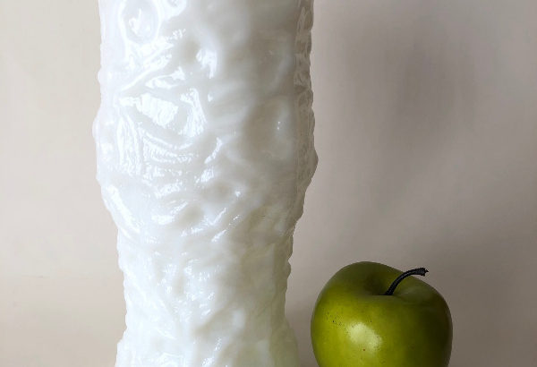 Striking Tall Vintage Milkglass Vase – Crinkle Pattern – Brody