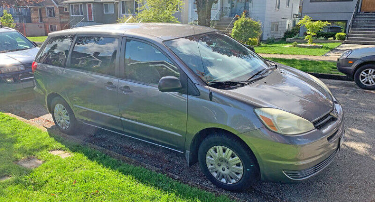 2004 Toyota Sienna CE – $2950