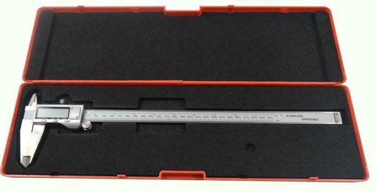 12 Metal Shell DigitalDisplay Caliper (021089)