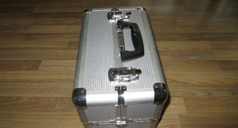 makeup or craft case with wheels