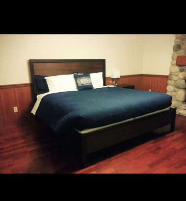 All inclusive Richmond Centre room for rent June 1-950$