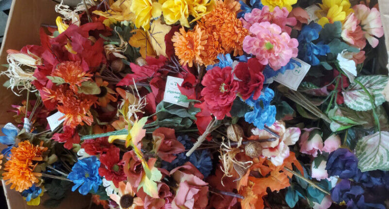 ASSORTED SILK FLOWERS