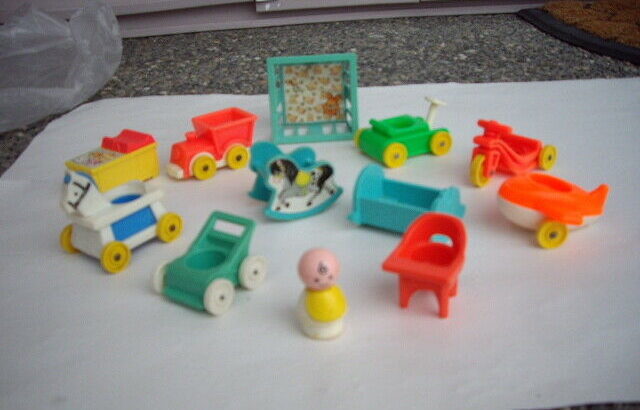 FISHER PRICE NURSERY W BABY