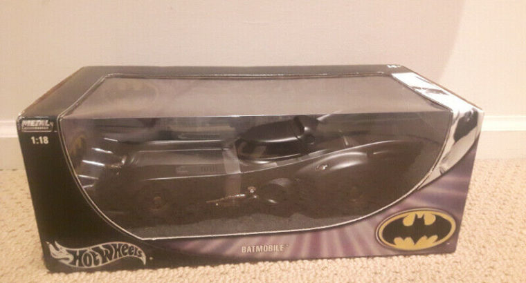 Brand New! Hot Wheels 1989 Batmobile Batman Returns 1 18