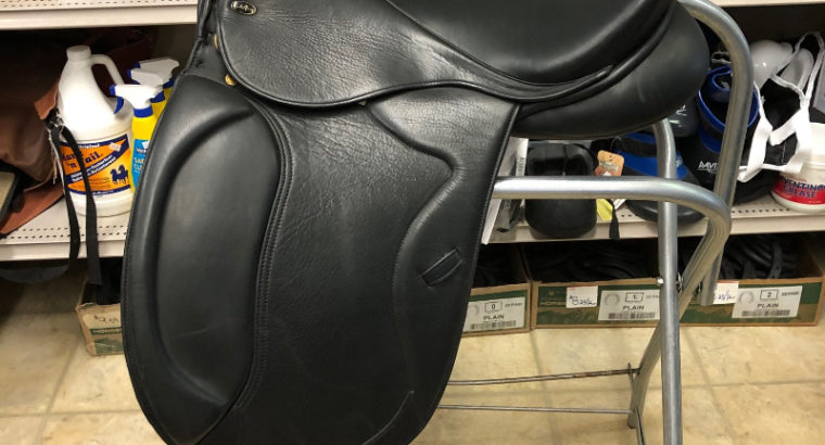 New 17 1/2″ Santa Cruz Octavio STP Dressage Saddle