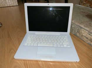 Apple MacBook – for parts