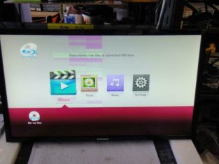 Samsung U28E590D _435T 28-Inch UHD LED-Lit AMD FreeSync 1ms, 370 cd/m2 Monitor (Used) **READ** Wide vertical bar on left