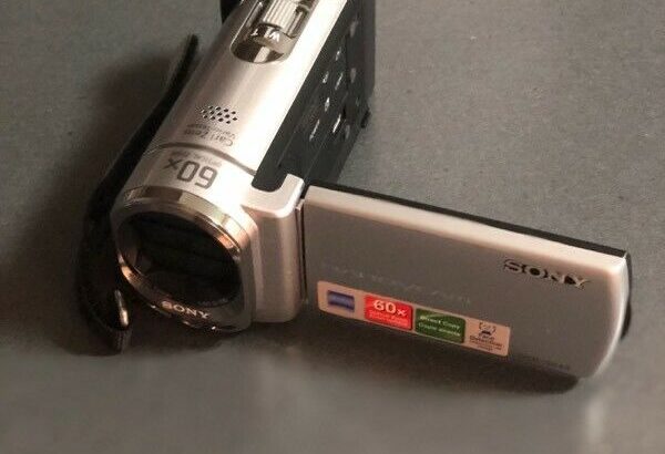 Sony Handycam DCR-SX43