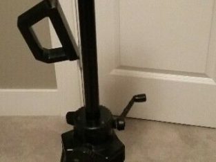COMMERCIAL STRENGTH TRIPOD